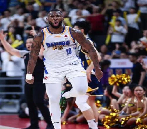 荷兰足球盛,宴连霸三场,阿尔克马尔,世界杯预选赛,2026预选赛,足球赛程,参赛球队,最新消息