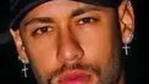 阿诺德加盟皇马关键：麦克马纳曼指出掌握西语至关重要，马德里英语人才稀缺