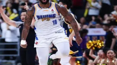 荷兰足球盛宴连霸三场！阿尔克马尔主场强势，晋级之路能否一帆风顺？